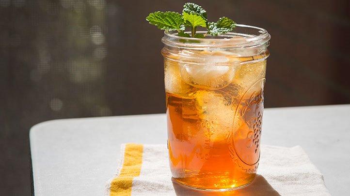 Drink a Lot of Iced Tea? Watch Out for Kidney Stones ...